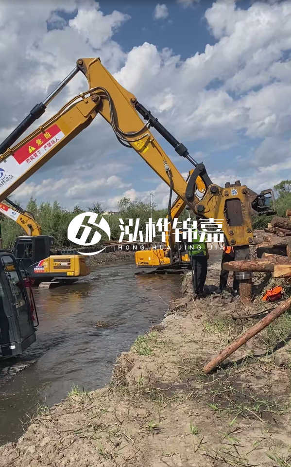 重慶打松木樁專業(yè)施工隊(duì)-4米松木桿小頭十公分多少錢？