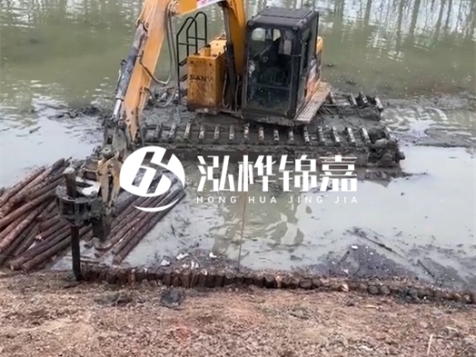 河道木材松木樁怎么選？河道工程用什么規(guī)格松木樁？